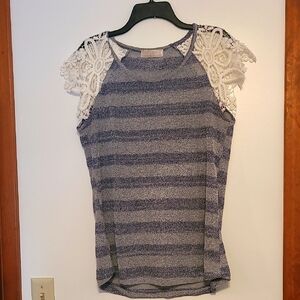 Carolyn Taylor striped denim blue look sweater top with lace cap sleeves  Sz L